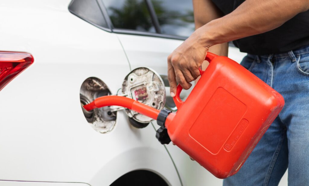 uae-emergency-fuel-delivery-service